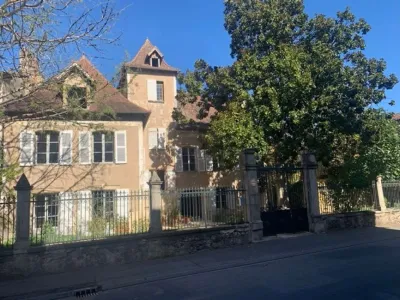 Mansão À venda 46400 SAINT-CERE FR