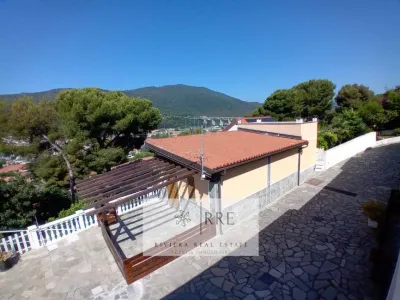 Vila À venda 17051 Andora IT
