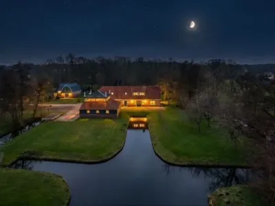 Outro À venda 2111 EE Aerdenhout NL